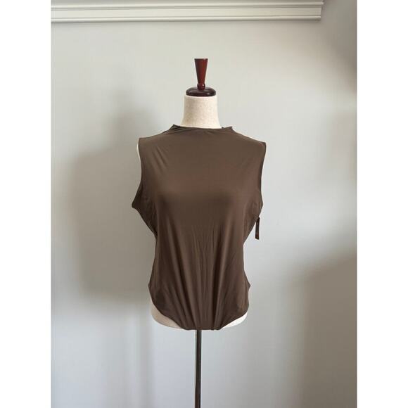 SKIMS Tops - SKIMS NWTFits Everybody Sleeveless Mock Neck Bodysuit MICA - Size 4X